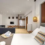 3 Roses Villa
